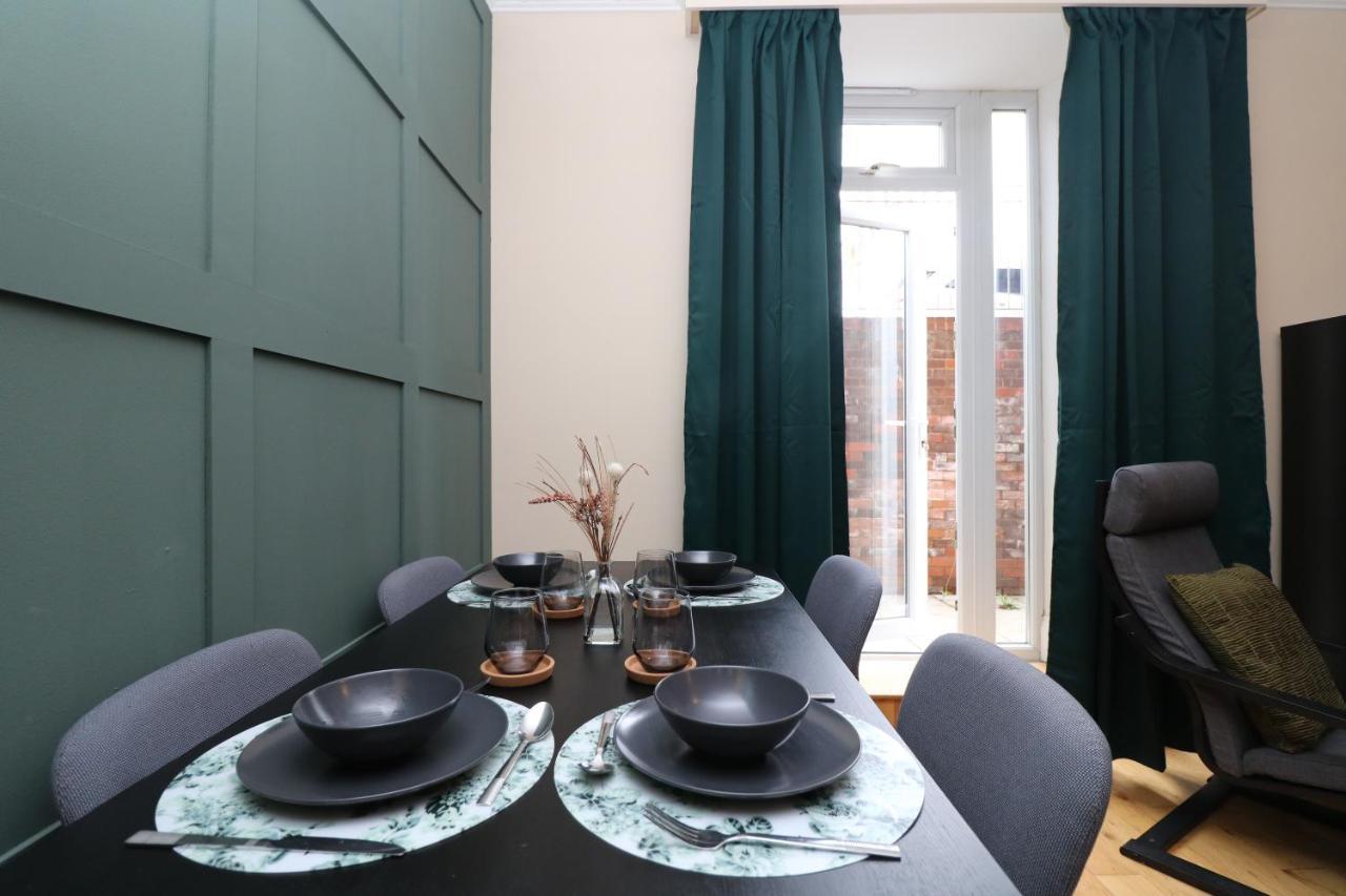 Luxury Spacious 2 Bed Apartment Free Ample Parking Sunderland  Luaran gambar